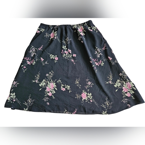 Beautiful Anthony Richards Skirt, 24W - Picture 2 of 5